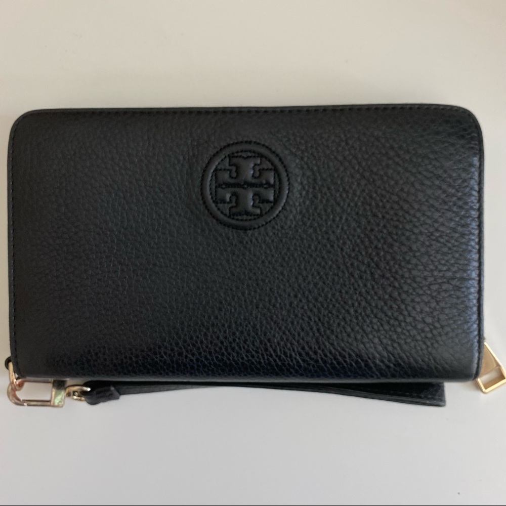 Tory Burch Black Clutch Wristlet